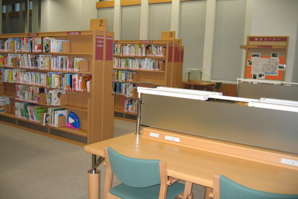 児童図書研究室写真２