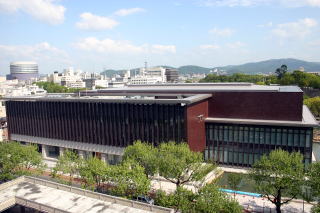 岡山県立図書館